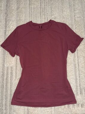 SKIMS Top